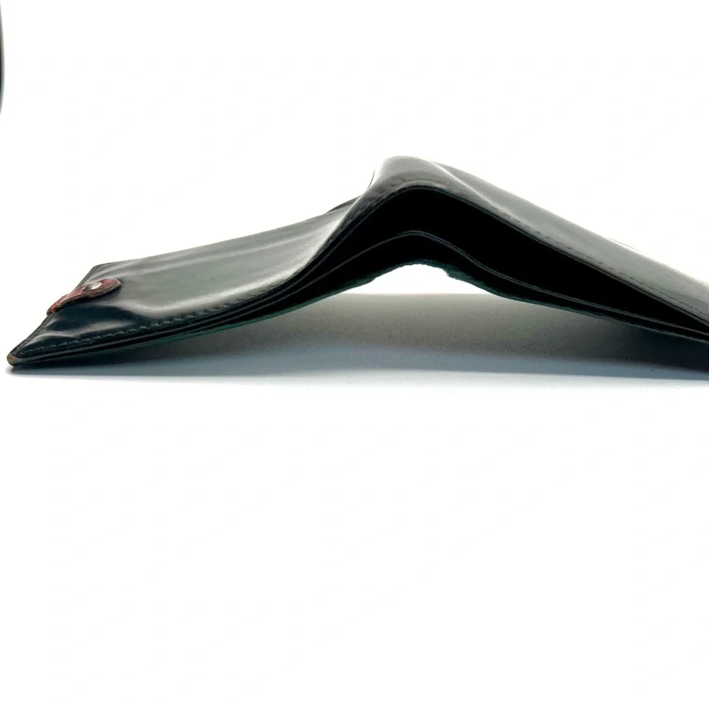 Gucci Black Leather Card Holder with Red Snap